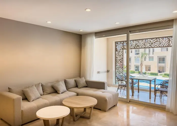 Soothing & Stilly 2bdr Mangroovy Pool & Access Appartement *