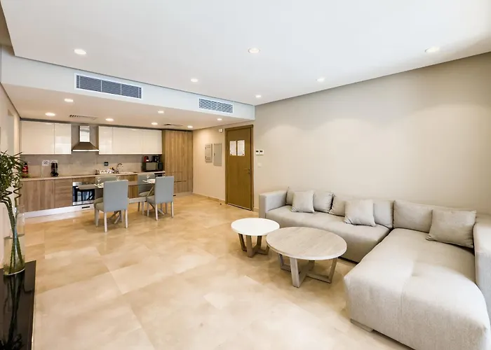 Soothing & Stilly 2bdr Mangroovy Pool & Access Appartement *